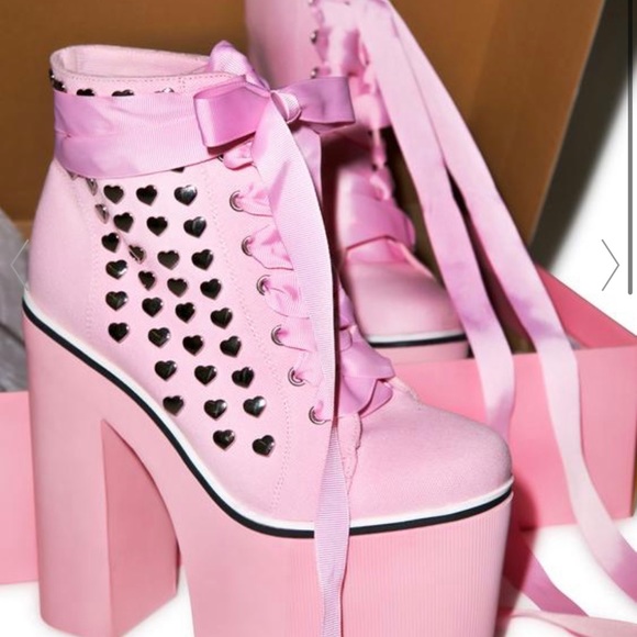 SugarBaby Kawaii Sweet Street Platforms NWB Size 9 Dolls Kill Pink Stud - Picture 7 of 7